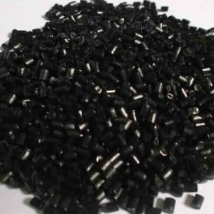 Trải qua quá trình tái chế nên nhựa tái sinh PVC thường có màu đen